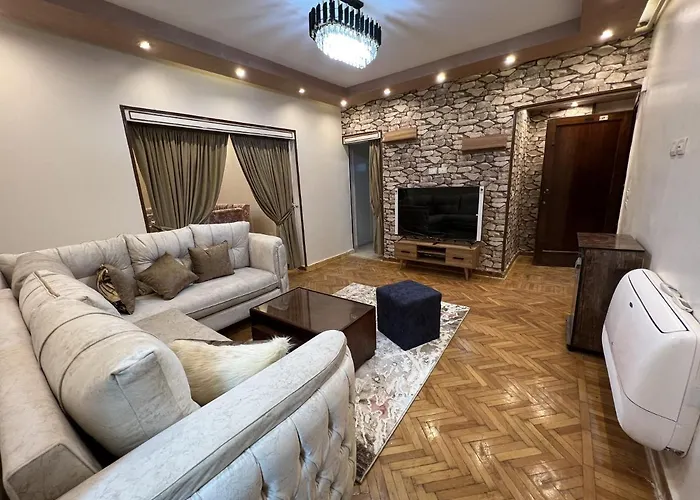 Luxurious Apartment In The Heart Of Cairo Overlooking The Nile, Dokki
