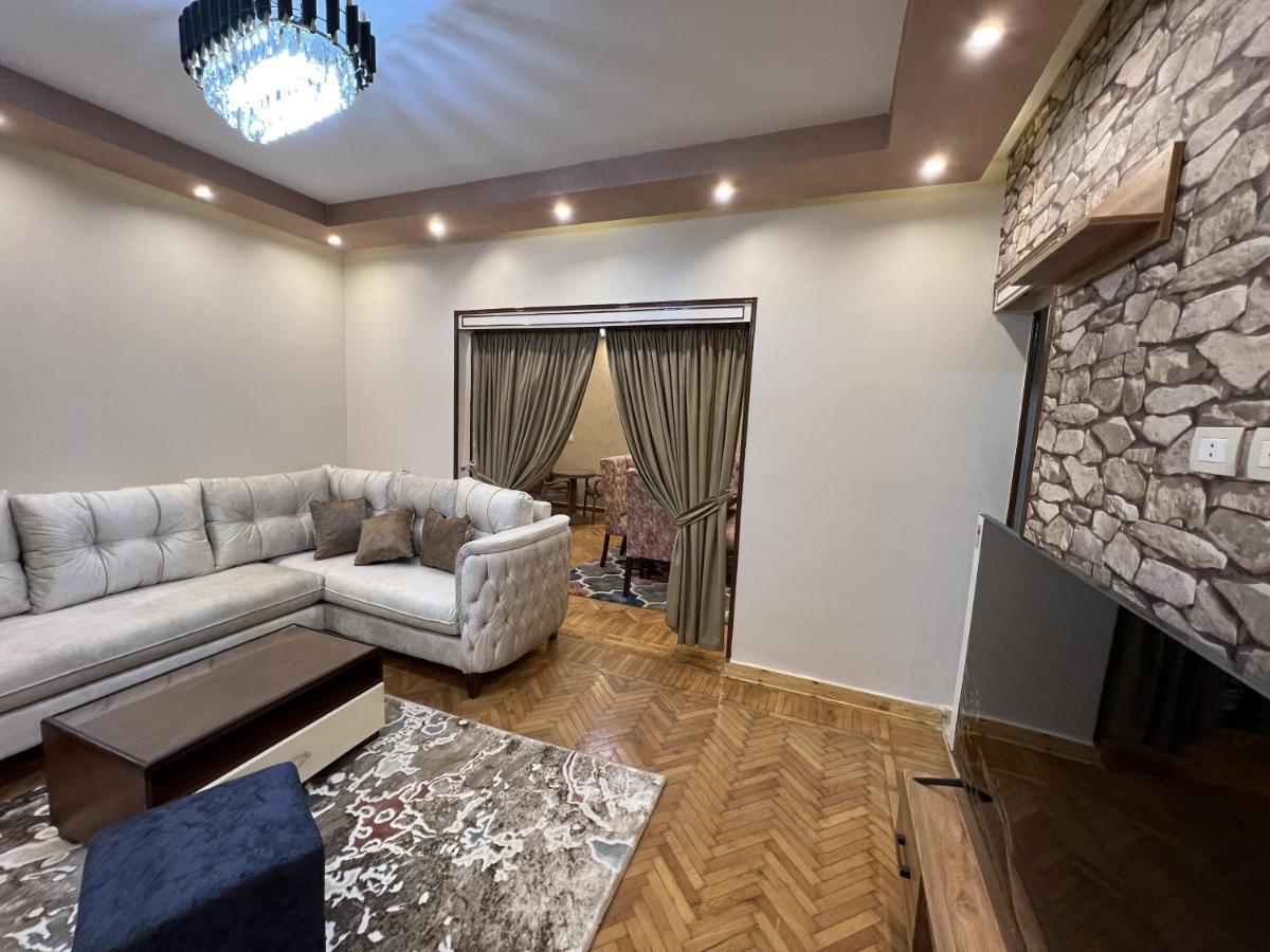 Luxurious In The Heart Of Overlooking The Nile, Dokki Cairo