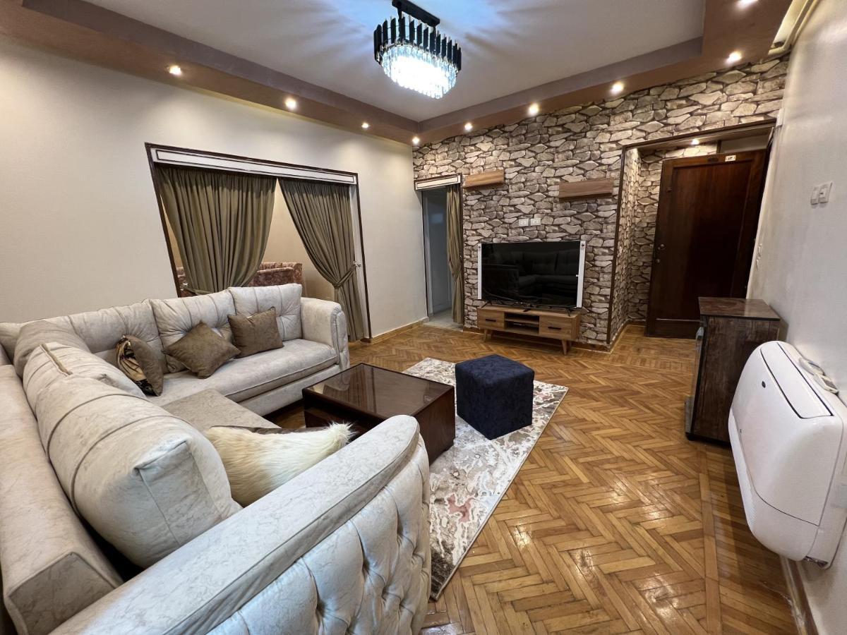 Luxurious In The Heart Of Overlooking The Nile, Dokki Cairo